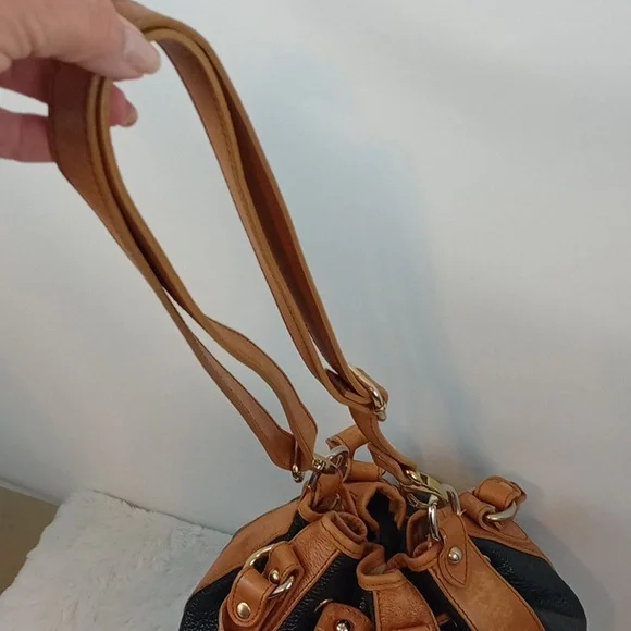 Cristina Italy real leather drawstring bucket bag with strap Black Brown - Picture 4 of 16